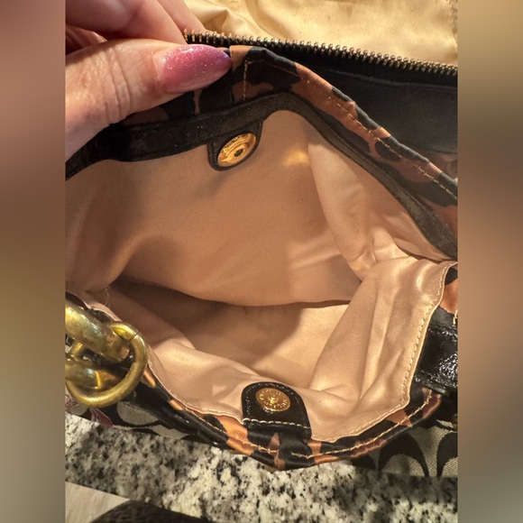 Coach Chelsea Ocelot Jayden Carryall bag - Picture 6 of 9